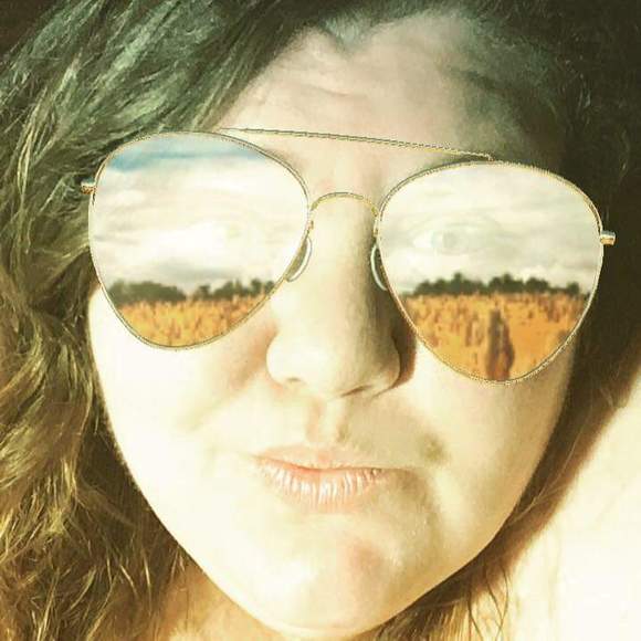 Meet the Posher Other - Meet your Posher, Jen